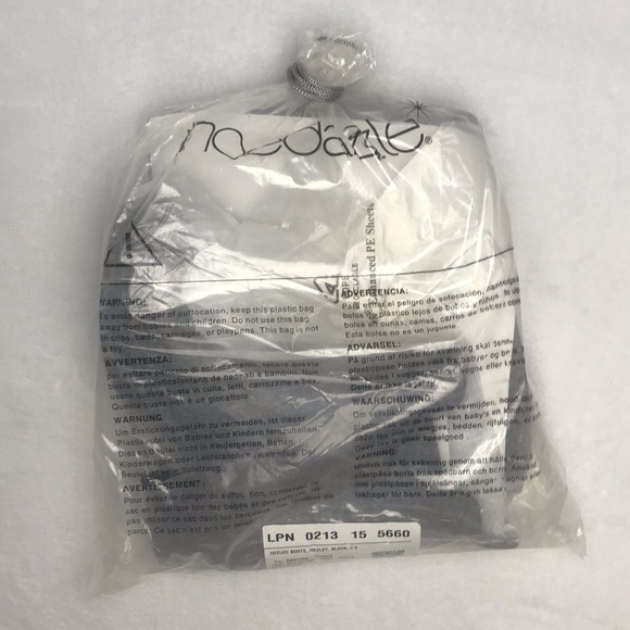 Shoe Dazzle Rain booties - Picture 3 of 8